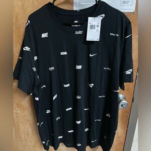 Nike T-Shirt